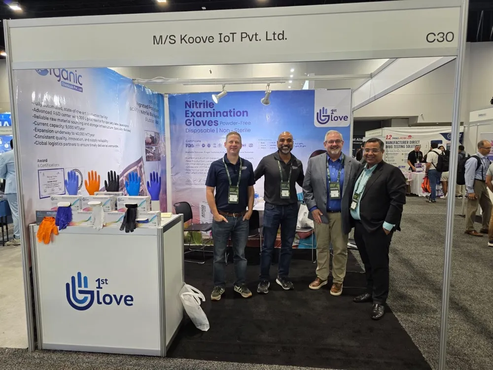 1st Glove at World Health Expo Miami 2026 — photo 6