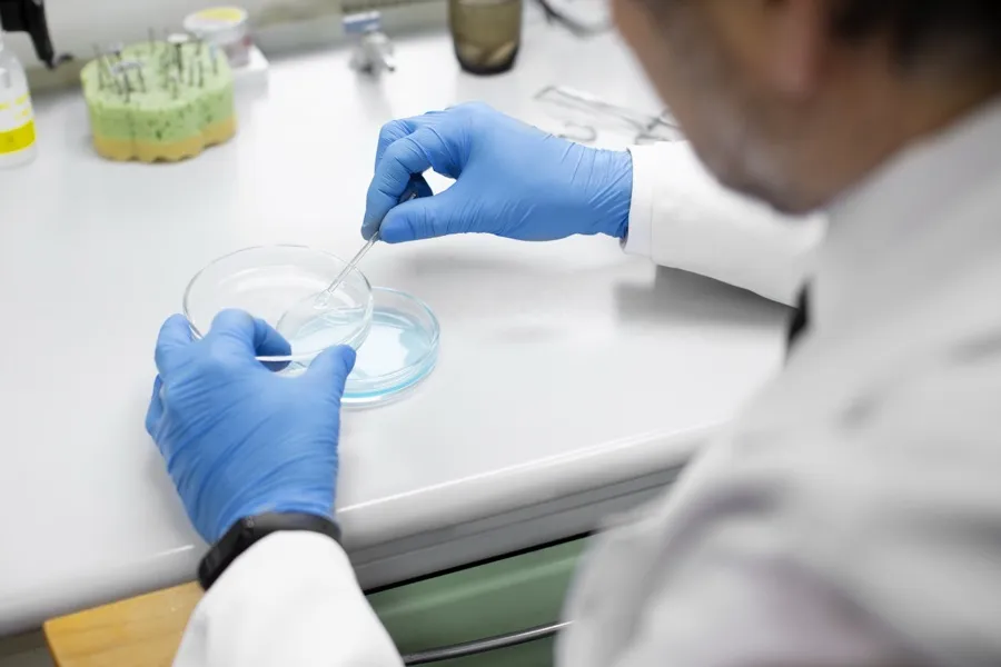 Research & Laboratory nitrile gloves